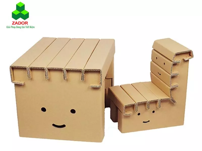 Với thùng carton, bạn vẫn có thể khéo léo tái chế thành ghế ngồi độc đáo.