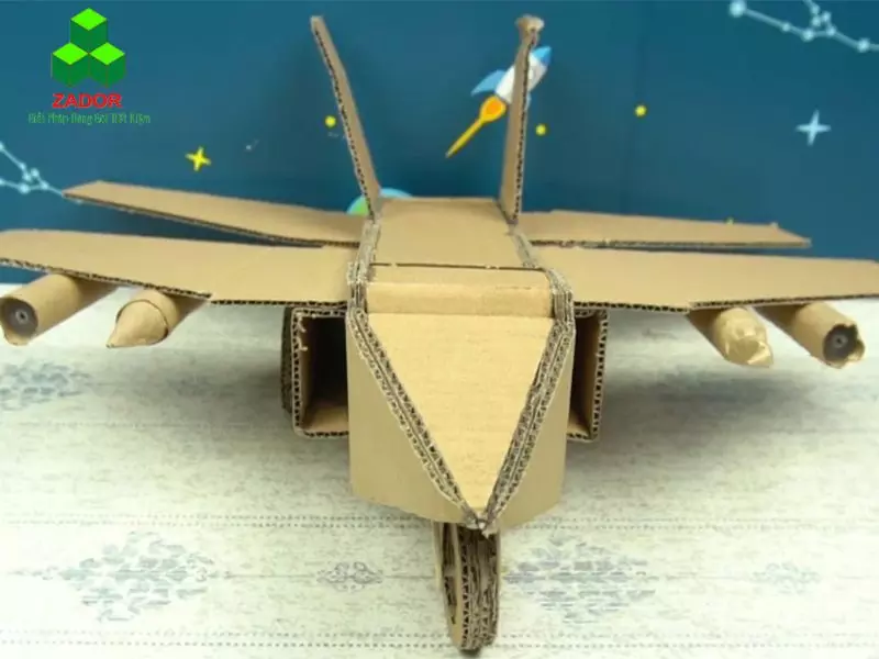 Làm máy bay handmade từ bìa carton.