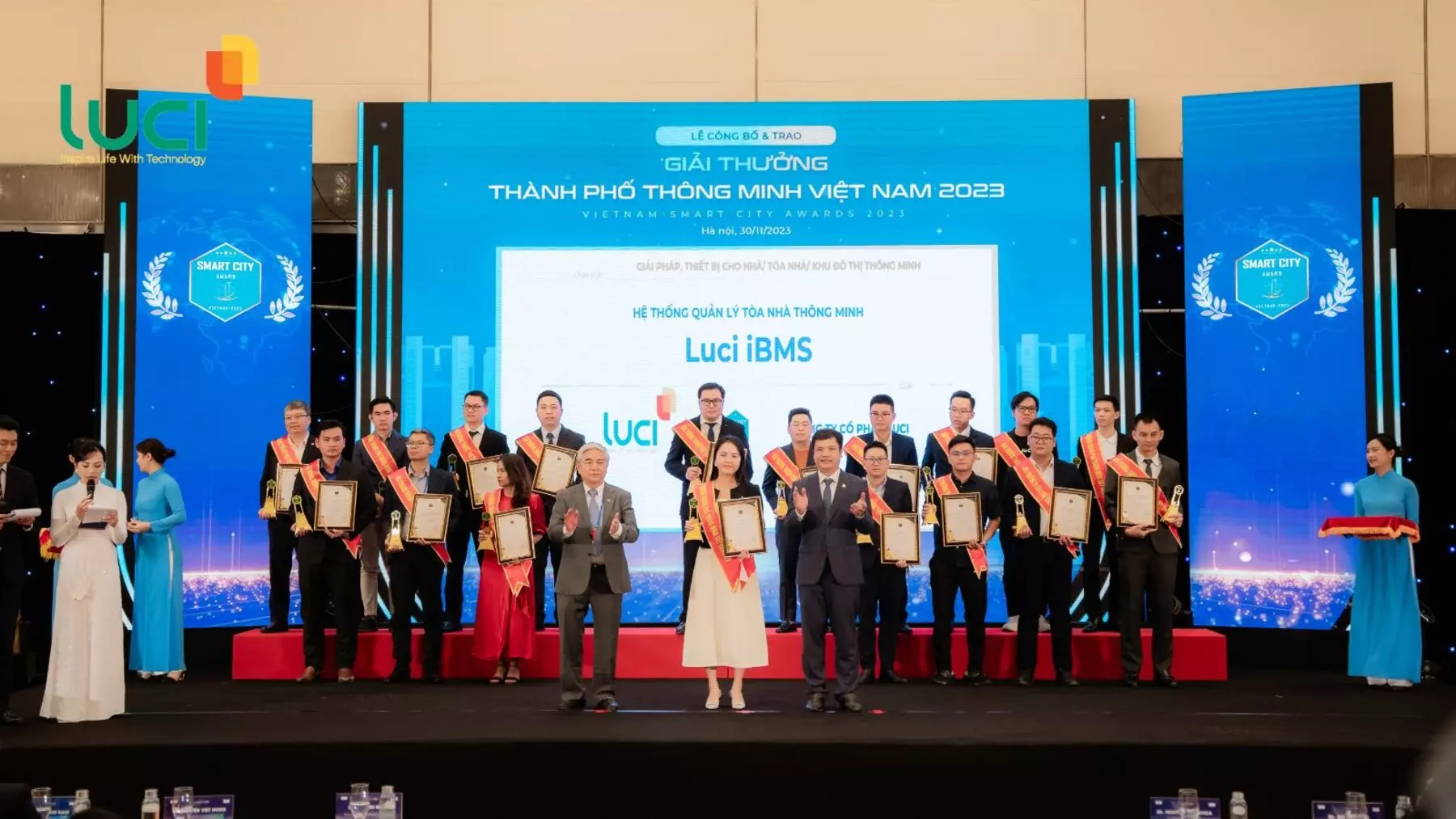 Giải pháp Hệ thống quản lý tòa nhà thông minh Luci iBMS nhận giải thưởng Thành phố thông minh Việt Nam 2023
